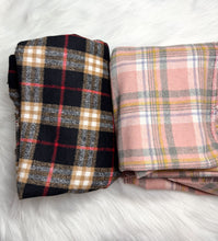 Load image into Gallery viewer, flannel bows 🎀
