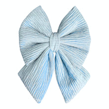 Load image into Gallery viewer, velvet blue bow 🎀
